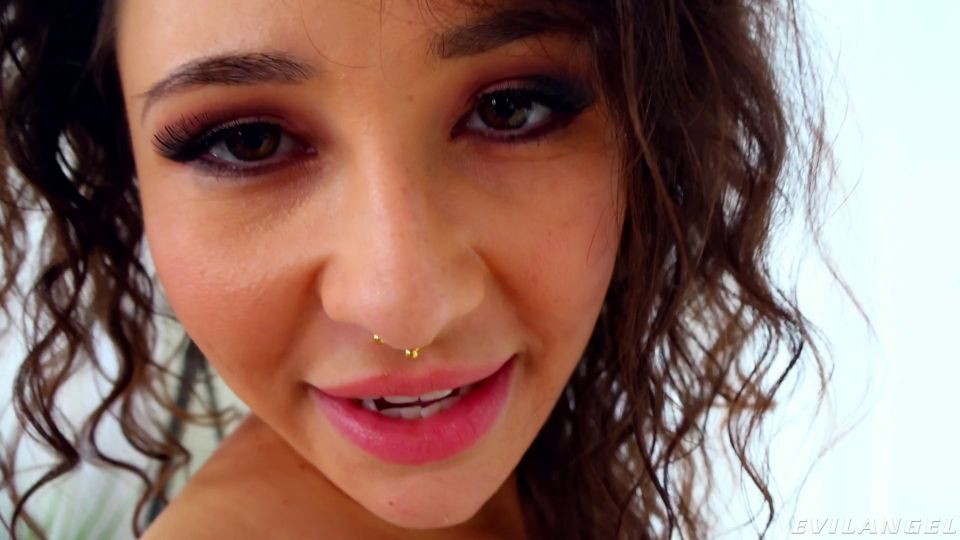 Liz Jordan's Anal Gaping & A2M Adventure: Explosive Scene!