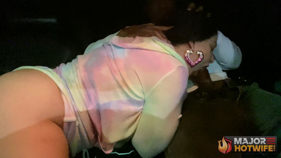 Corriendo Caliente coche de la esposa - Curvy Barbi Descargar nuevo...