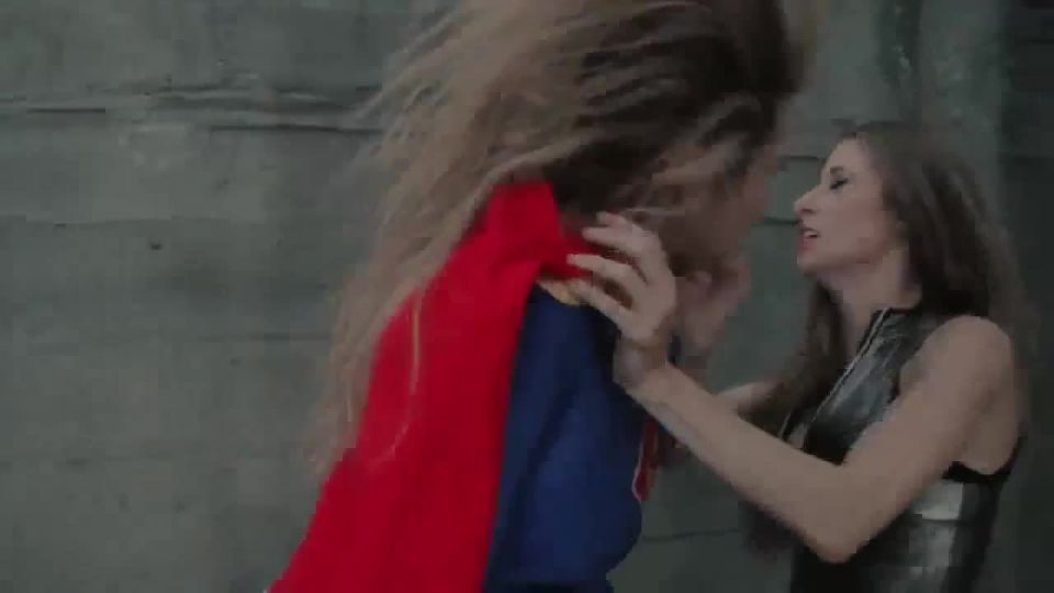 Solaria Capturada (superheroína)