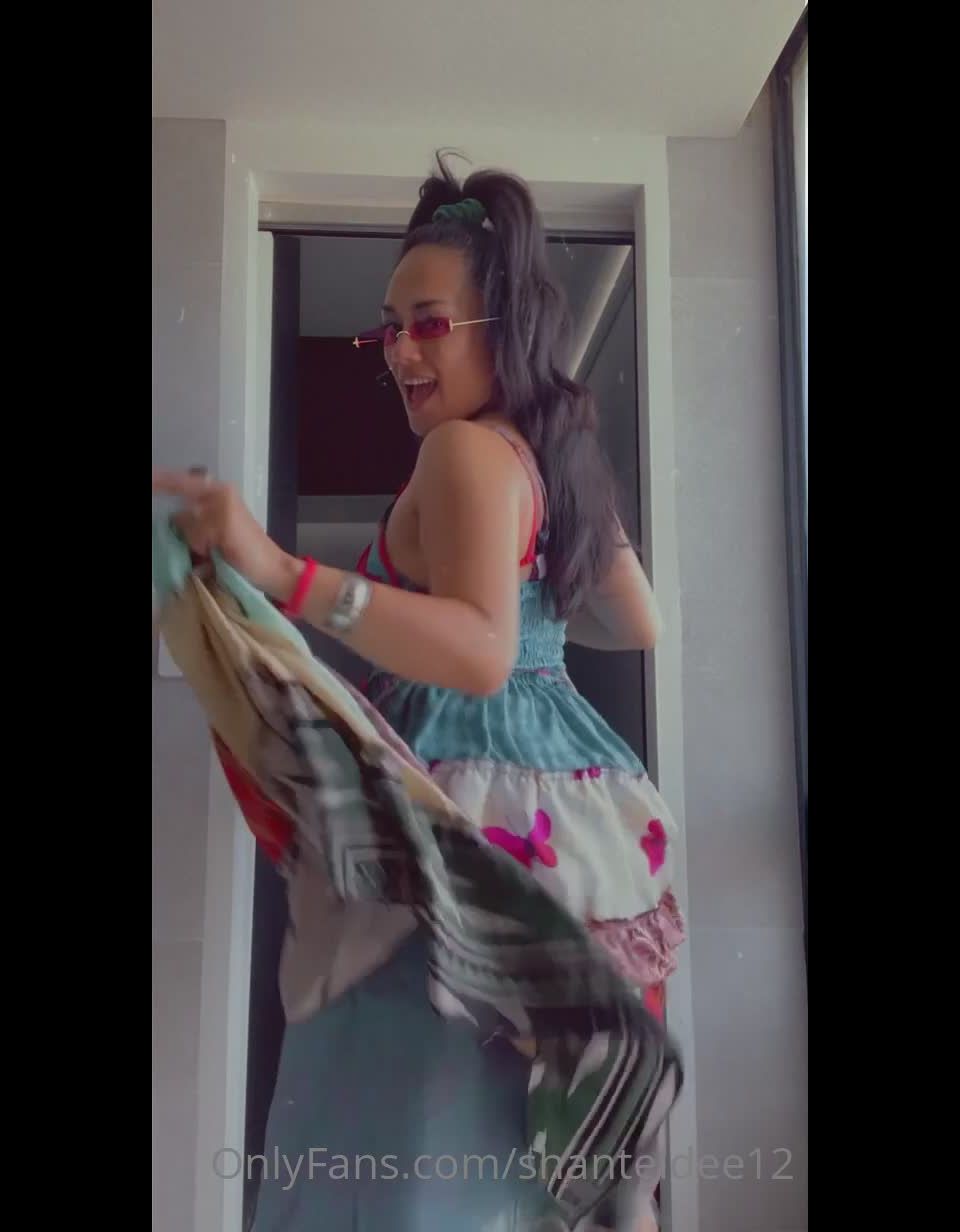 Shantel Dee shantel-dee-159