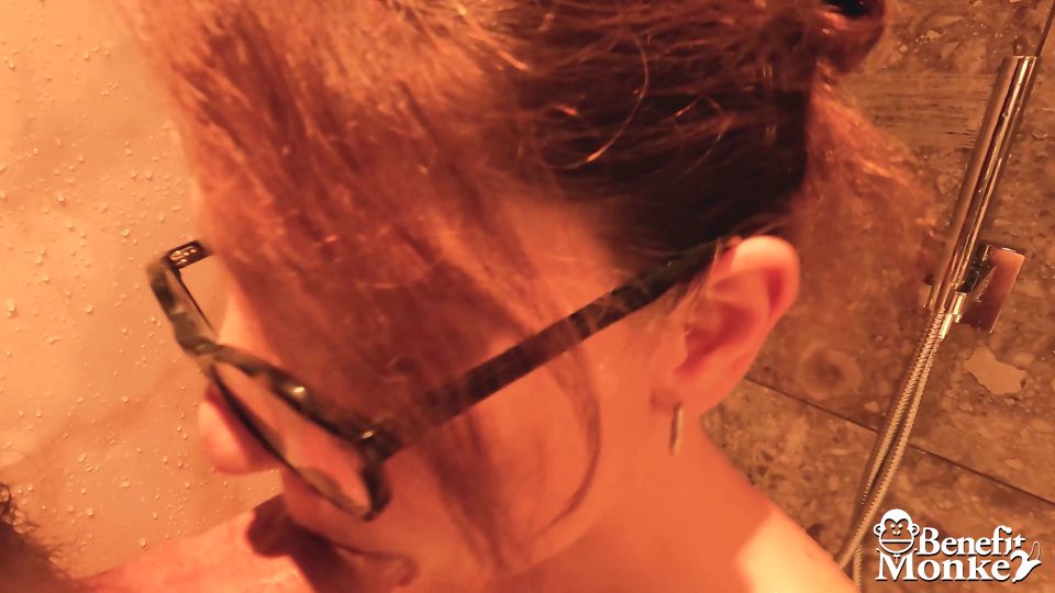 2024-09-19 Sara Bell Wet Shower 4k - Benefit Monkey - Benefitmonkey