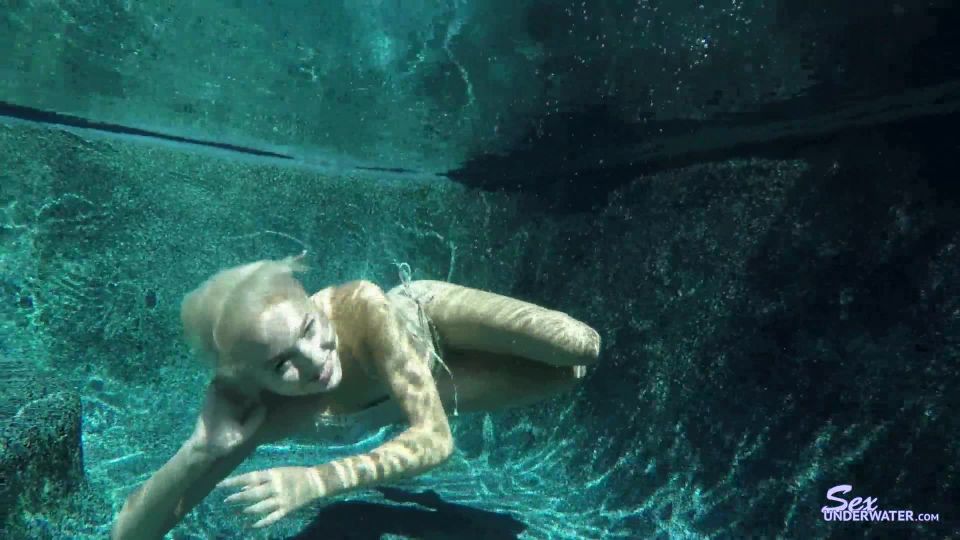 SexUnderwater e0760 Eliza Jane UW Model Training (mp4)