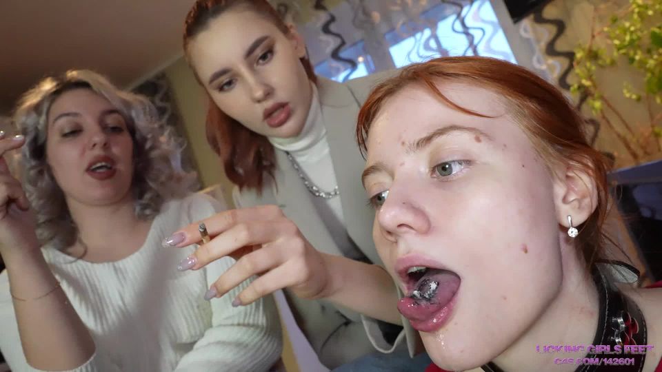 [GetFreeDays.com] ALSU JANE and PAMELA - Great smoke break WITH POLINA - SE spanking bdsm