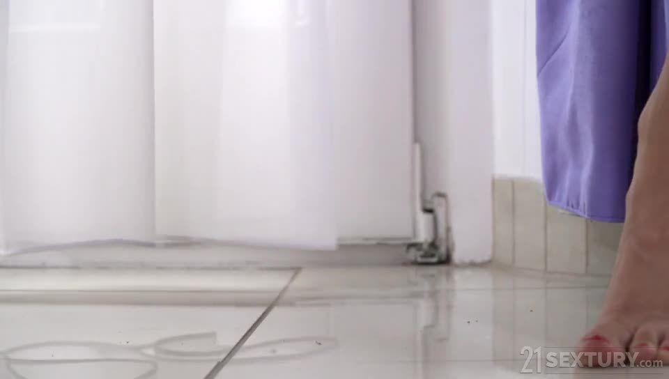 Darcia Lee – She is Too Tight For Him,  on big ass porn 