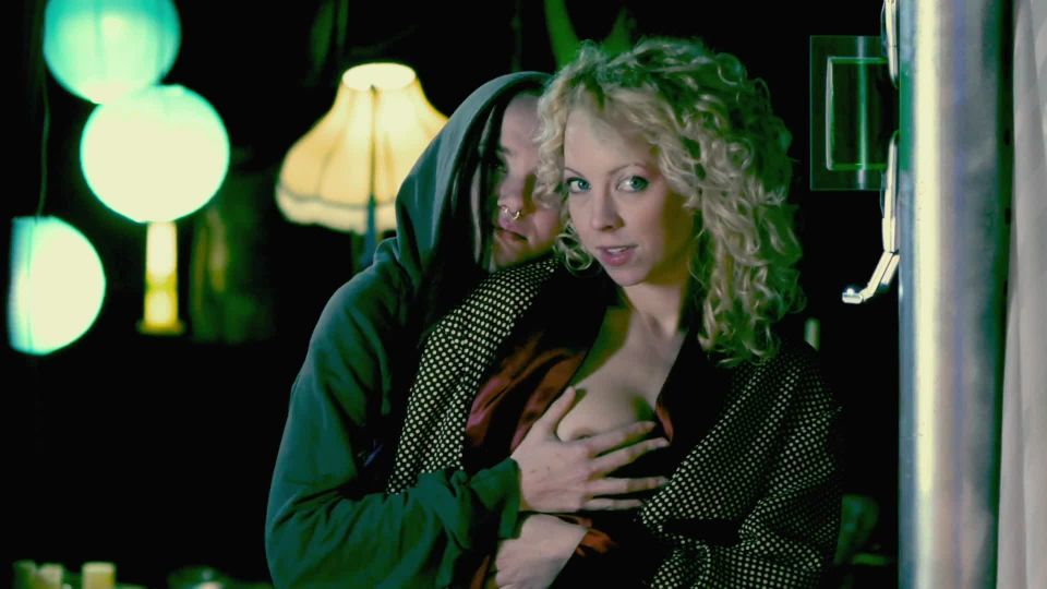 Tammy Jean, Erika Lynn - Apocalypse Kiss (2014) HD 1080p - (Celebrity porn)