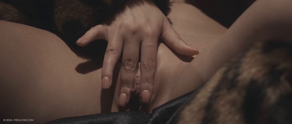 [FrolicMe] Helina Dream Backstage [05.10.24] [1080p]