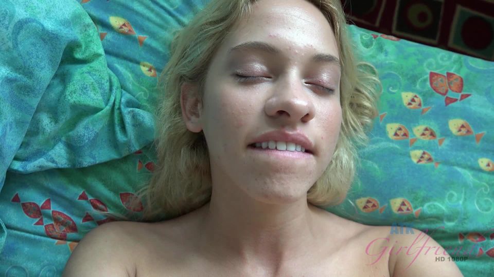 adulto xxx clip 49 Khloe quiere besar y follar!!! - porno - pies porno bridgette b fetiche pie