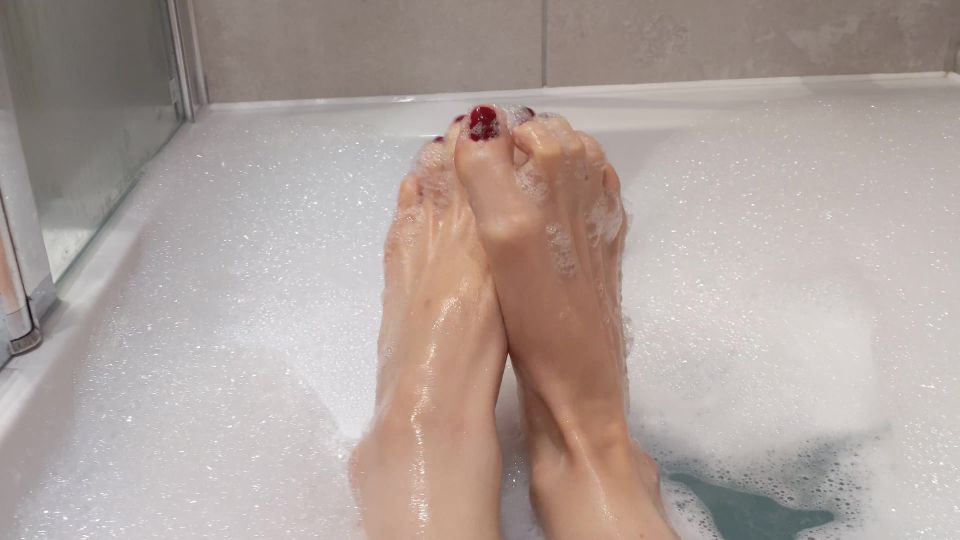 Empress Poison () Empresspoison - all day at work obsessing over my soapy wet feet making you feel weak and horny 24-10-2019