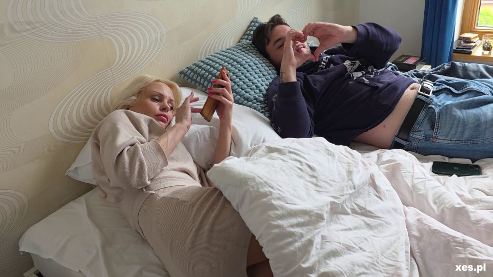 Emma Scarlett - Kręcimy pornola Descargar Nuevo video porno F...