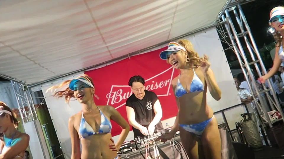 Performance 58 - 143 ,  on voyeur 