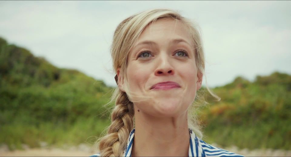 Julie Engelbrecht – Les vacances du petit Nicolas (2014) HD 1080p!!!