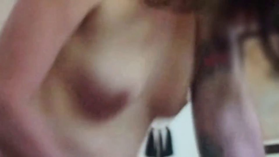 Virginia Earl - Engañar esposa folla amigo del marido hace su limpia hasta Creampie. Real! LOUD Múltiples orgasmos.