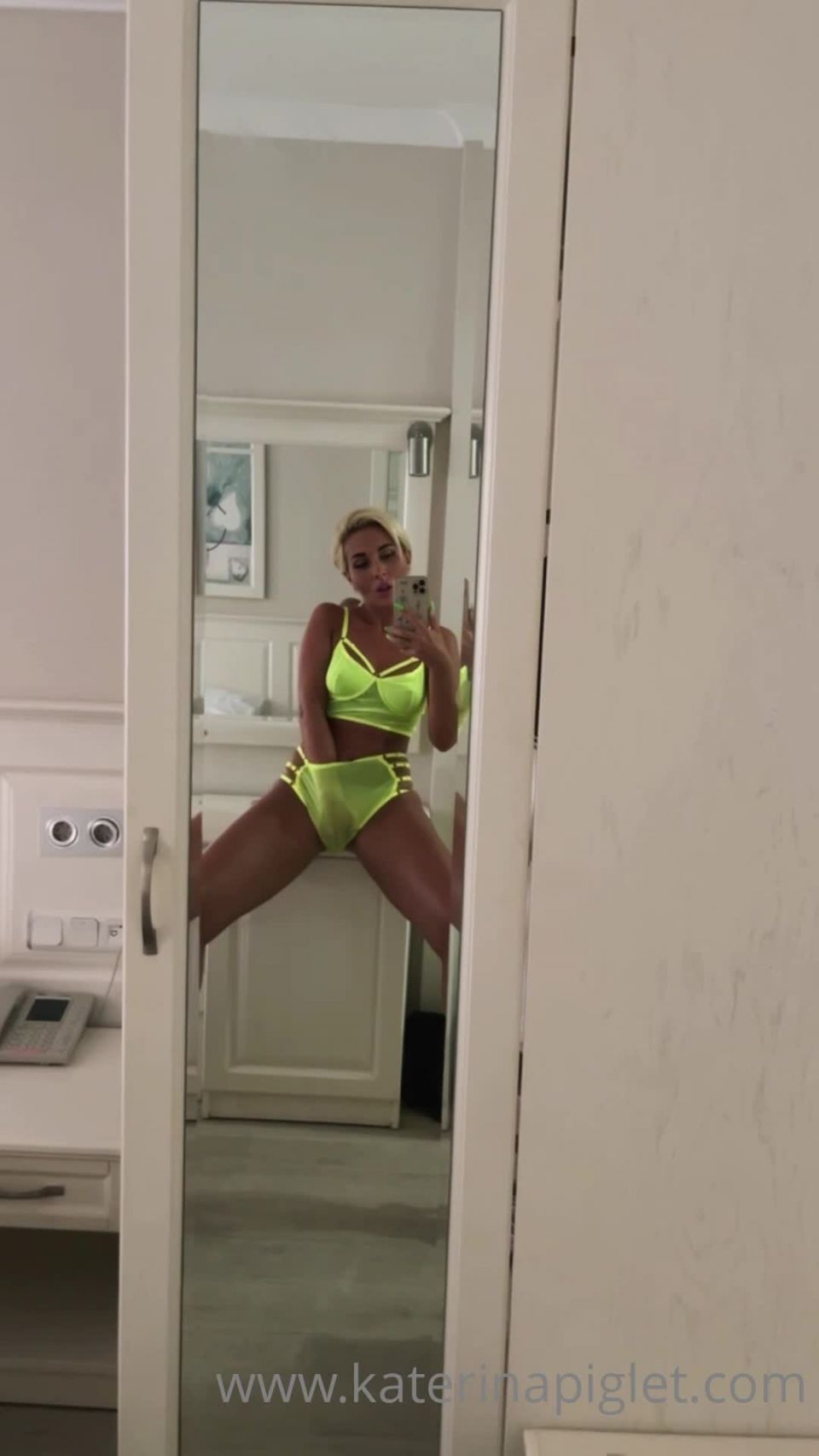 online xxx video 32 lady sonia femdom femdom porn | Katerina Piglet – I Wonder How Much You Like Me Without Latex | femdom pov