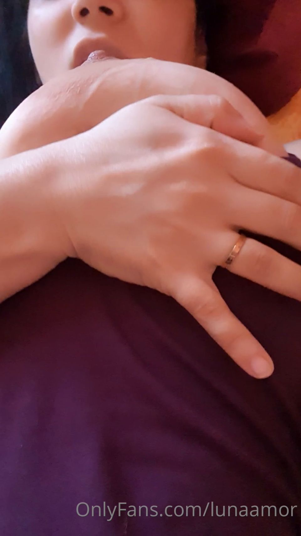 Fuente LunaAmor 0h6x7bz64nlv2b0yz65bn