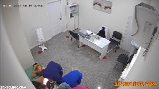 [sexeclinic.com] Médico proctólogo mantiene 2 compartir vídeo k2s