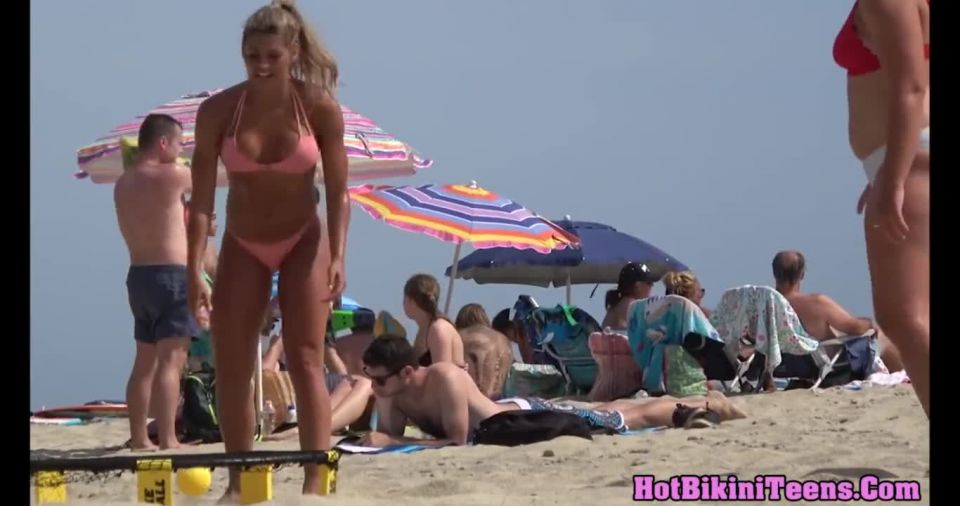 Hot bikini teens beach vor bikini spy close!!