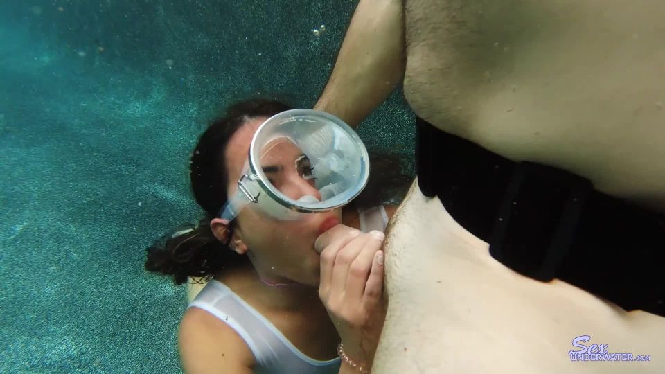 SexUnderwater e1139 Ravishing Rachel pt 1 (mp4)