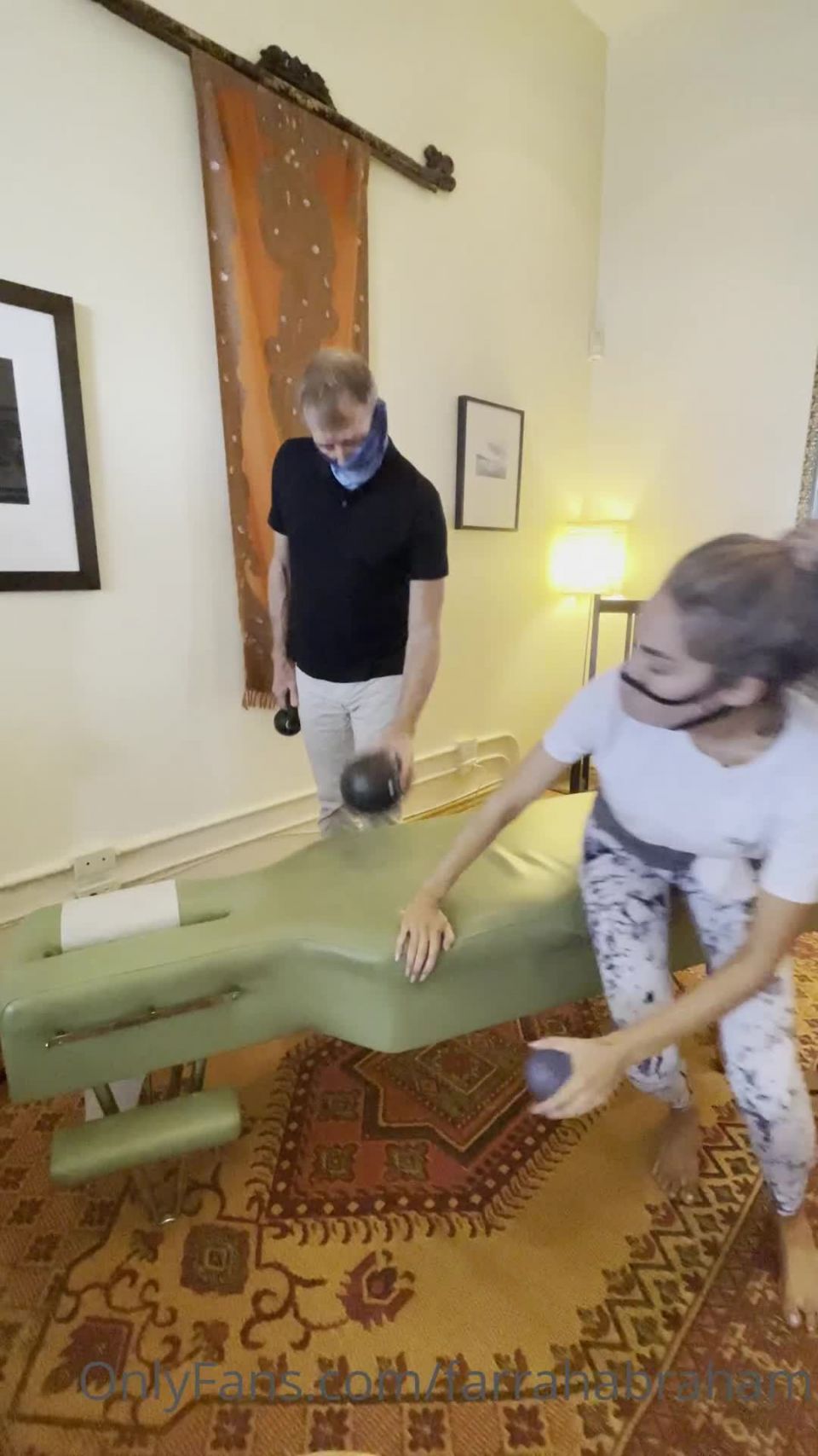 FARRAH ABRAHAM () Farrahabraham - agradecido a mi quiropráctico después de veinticuatro años desde la edad de cinco accidentes de coche siempre e 23-12-2020