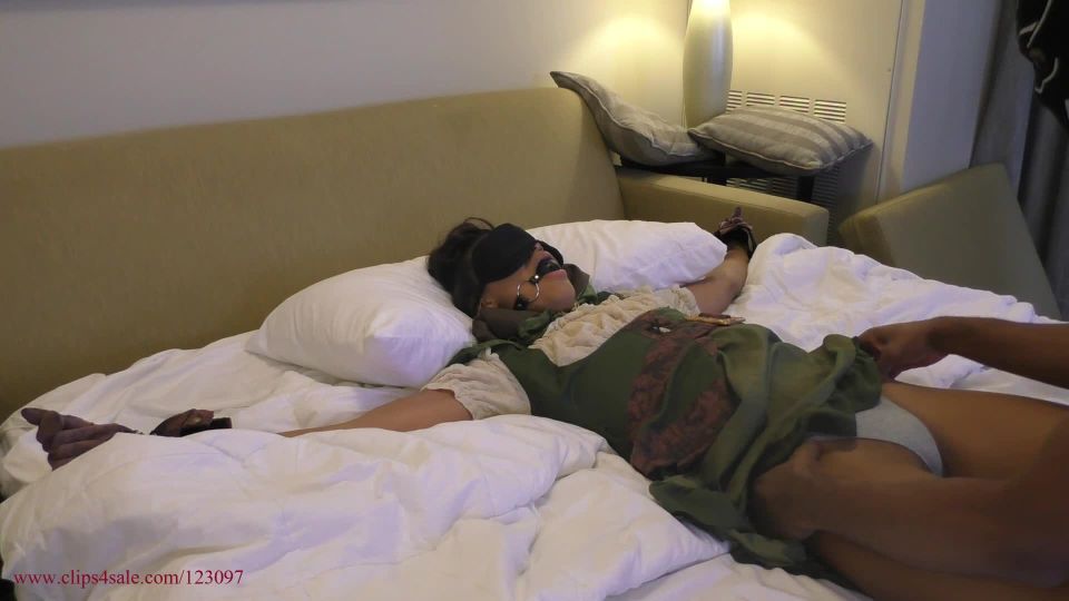 online xxx video 48 latina femdom Tickling Videos, cosquillas pies en femdom porno