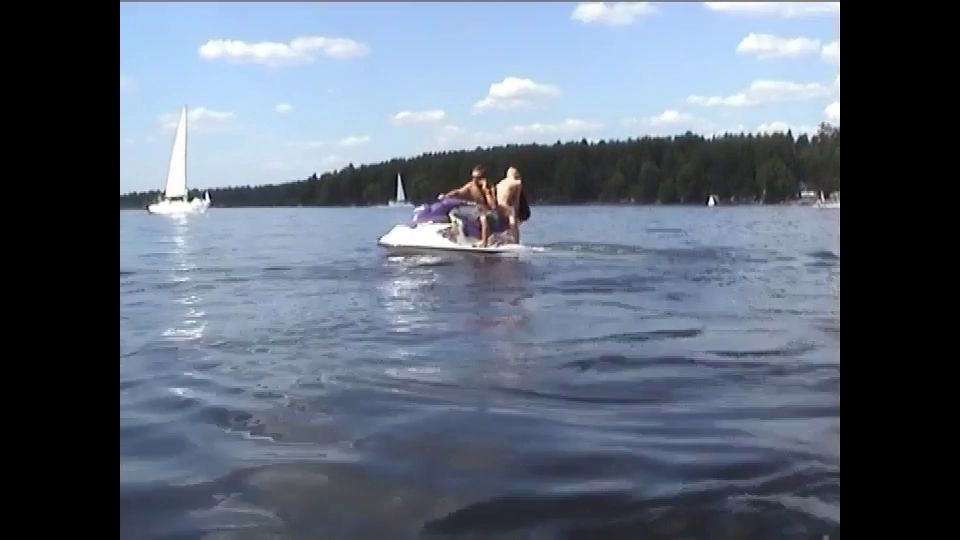 Vika L & M: Russian Girls Posing Nude By The Water - SD 540p