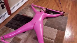 7147 Lucy vs  The Pink Spread