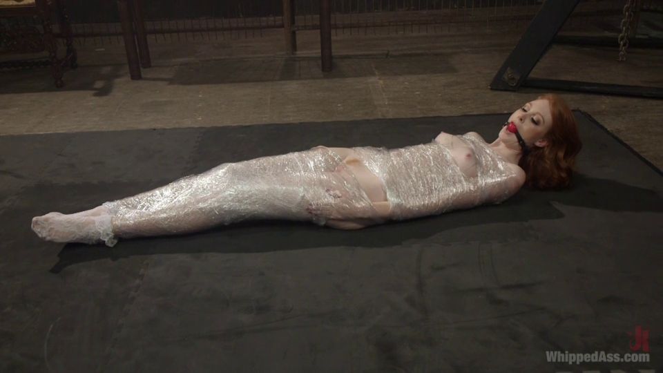 clip 27 fetiche fetiche femdom porno  Simone Sonay & Nathalie Lawson. Sugarbaby desesperado se somete a las altas fuerzas de la MILF Lesbiana [HD 1,68 GB]  nathalie Lawson