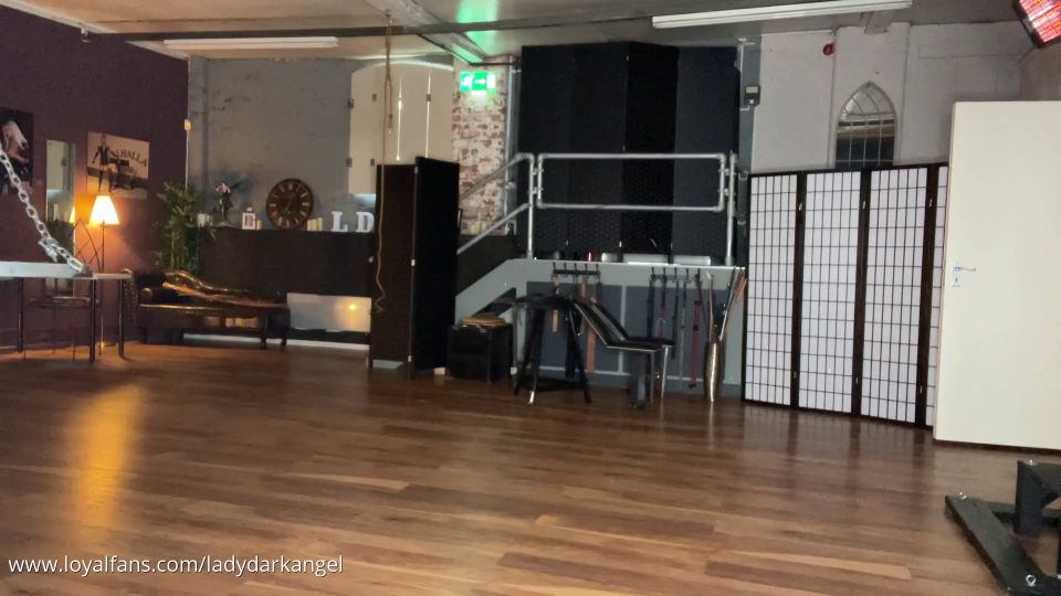 Lady Darkangel Wewe Laughs at Slave Female Domination