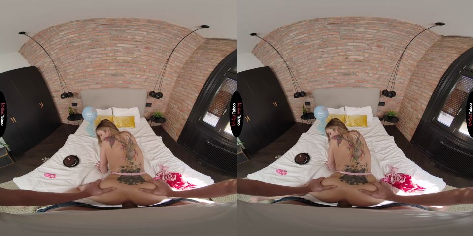 Ria Sunn - Más dulce que el pastel de cumpleaños - VirtualTaboo (UltraHD 4K 2021)