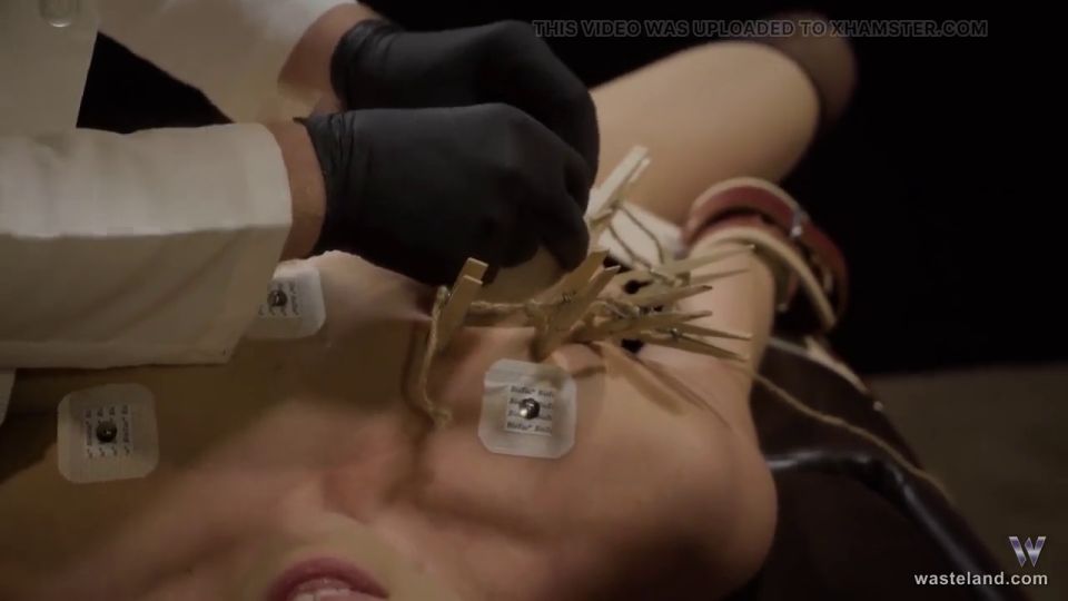 Restrained The gyno examination