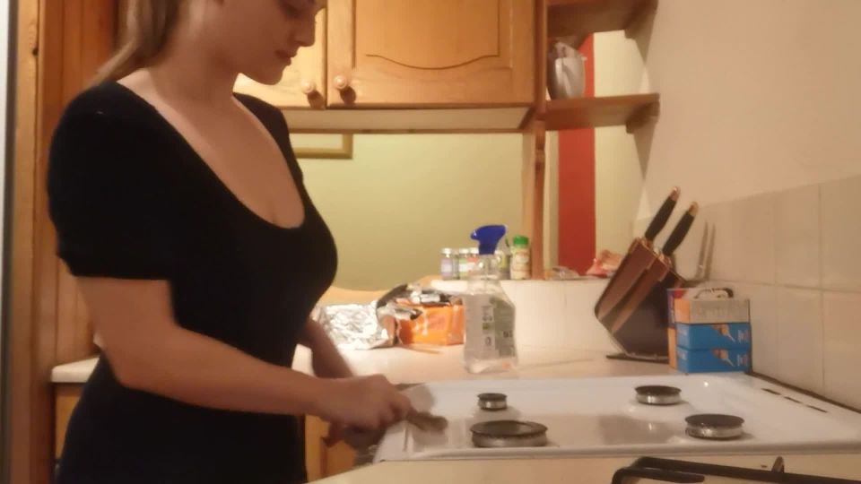 LottiiRose Lottiirose - caught you watching me cleaning the sides and looking down my top 01-02-2020