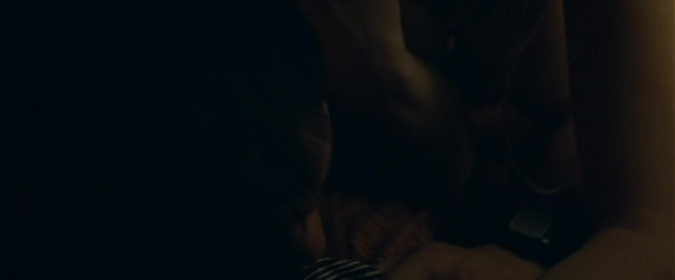 Penelope Leveque - La regate (2009) HD 720p - (Celebrity porn)