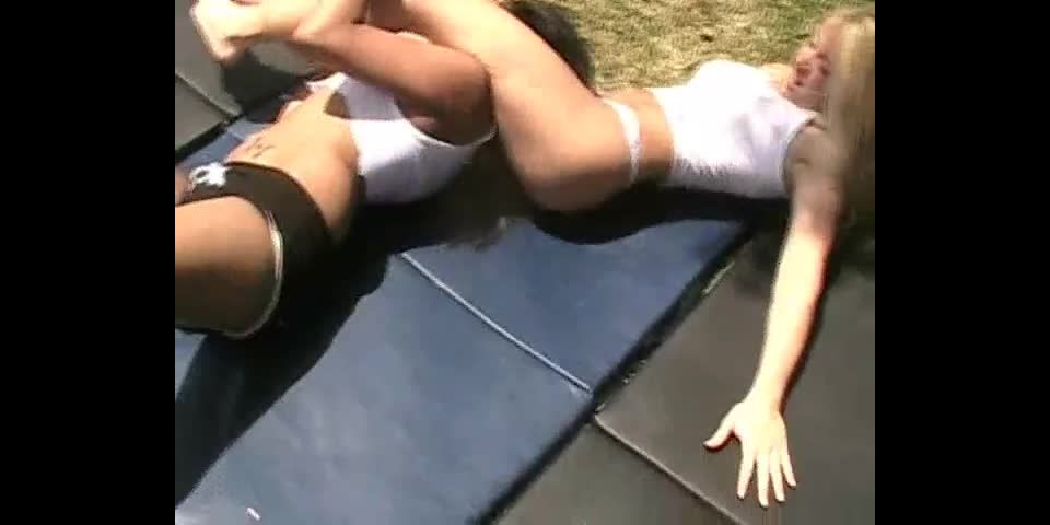 xxx video 8 Luchas, Catfights, Lesbiana dominación, Facesitting  lucha libre  lesbianas chicas aplastan fetiche peces