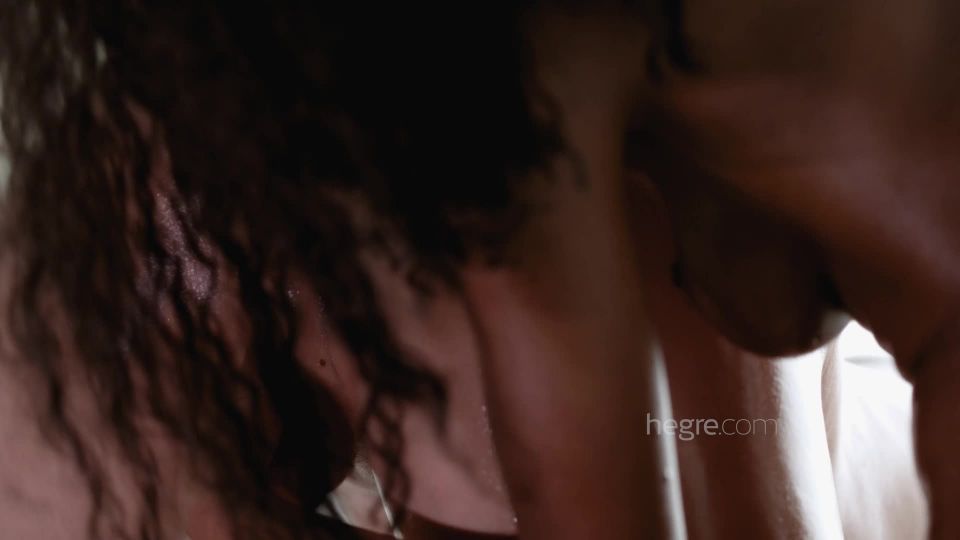 [Hegre] Amanda And Katherina Lesbian Strap On Massage [06.15.21] [1080p]