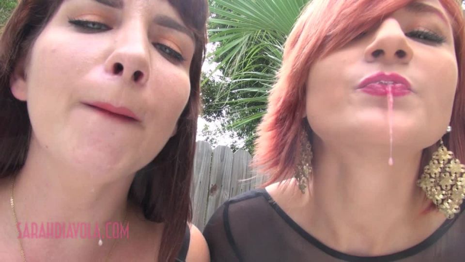 online clip para adultos 47 fetiche divertido pov  Sarah Diavola, Diosas Amadahy - Rainbow Spit y Smoke fetiche