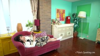 Texting Roommate’S Boyfriend Part One (Eng Sub) – Hand-Spanking 1_En - [Webcam]