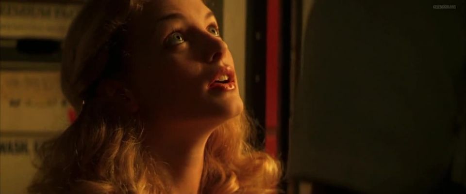 Heather Graham, Nicole Ari Parker Nude - Boogie Nights EEUU 1997