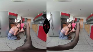 Isabella Della Vanessa Alessia - Addicted to Panties and Stockings 05 14 2023 Oculus 6K