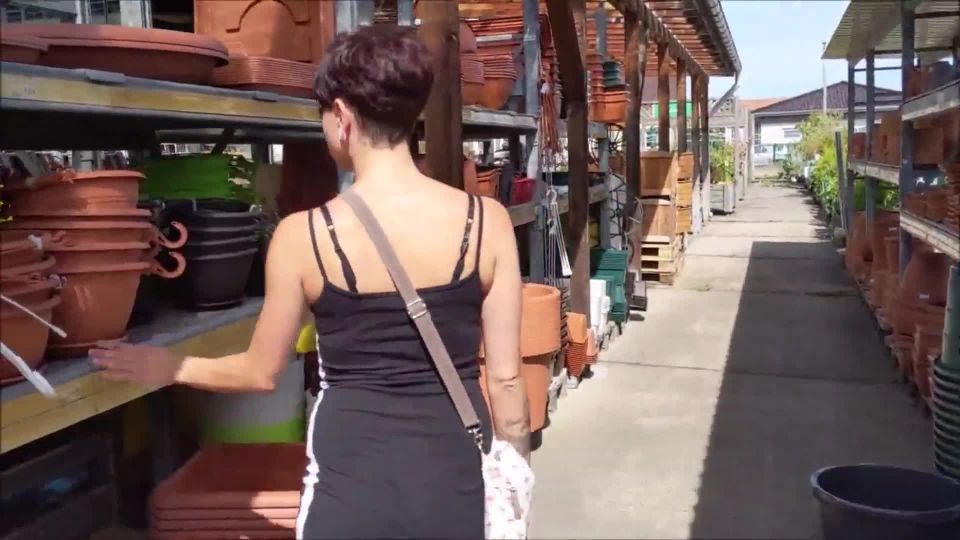 porno online clip 48 MiaSonne - Zum ersten mal heimlich im Baumarkt gezogen en blanco y befummelt palabra en alemán porno amateur esposa porno