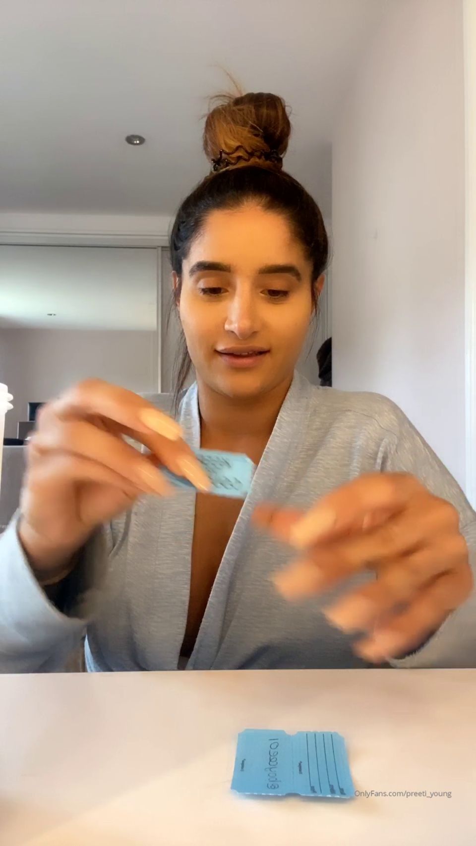 preeti joven 5d9499604daaebaa664d6