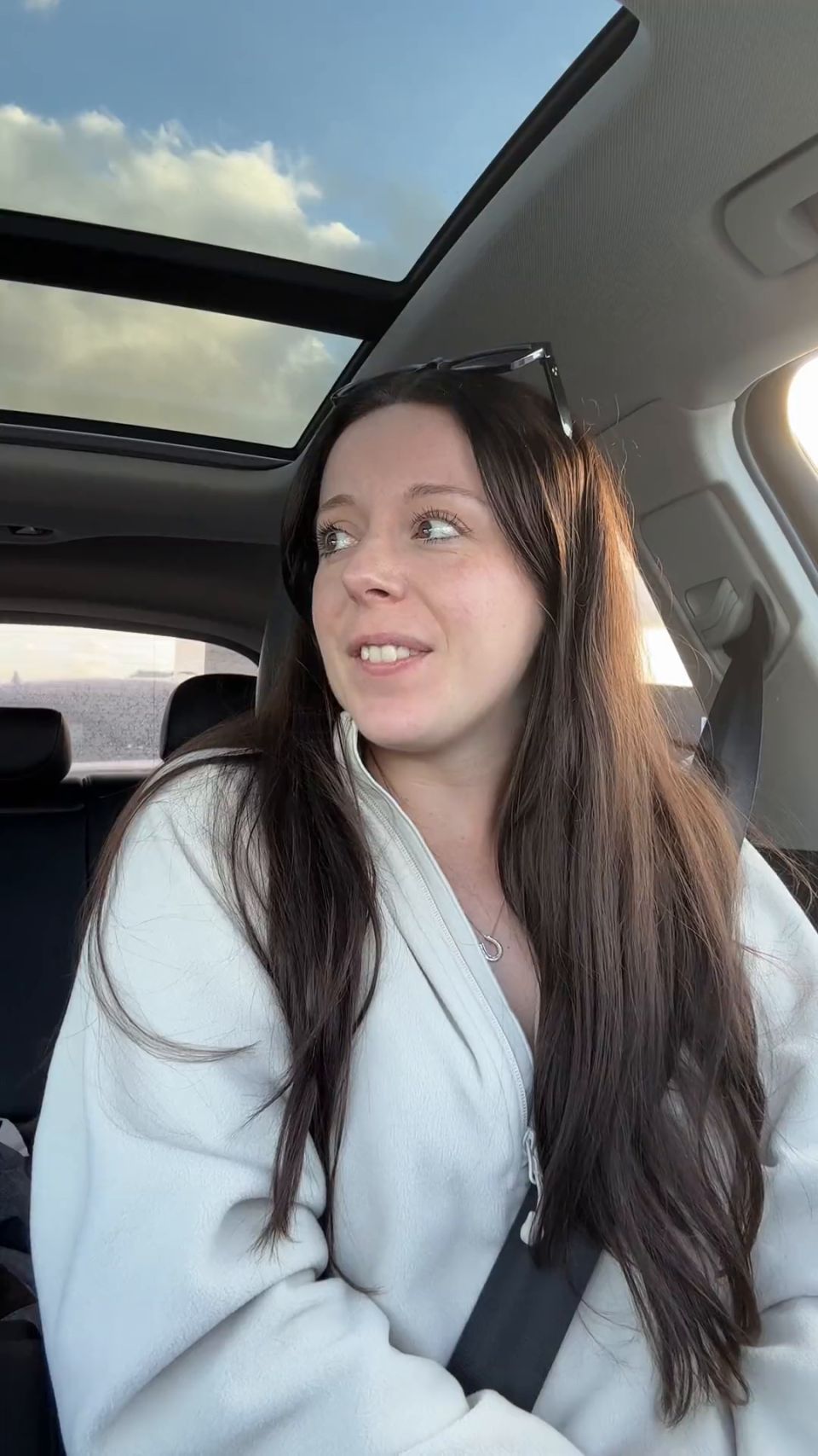 Nadia Foxx Wintery Tim Horton's Drive Thru Visita con mi vibrador de Pornhub!!