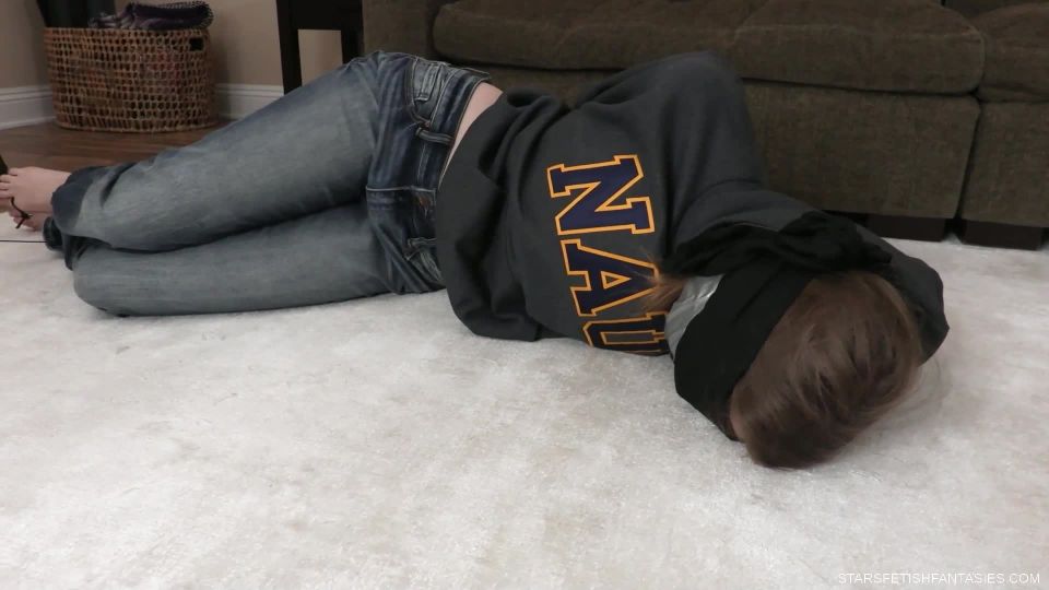 StarsfetishfantasiesZiptied College Girl