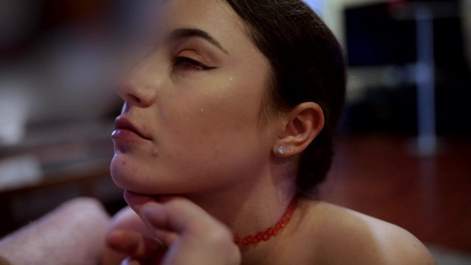 Fetiche porno MESMERIZE Mente bajo el amo – Kylie Quinn – Sólo un sabor