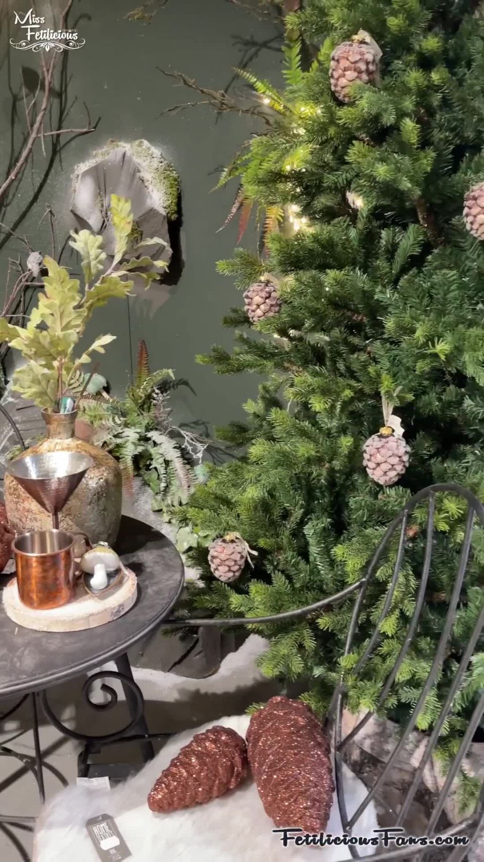 FetiliciousFans SiteRipPt 1BTS Christmas 2021 Shoot