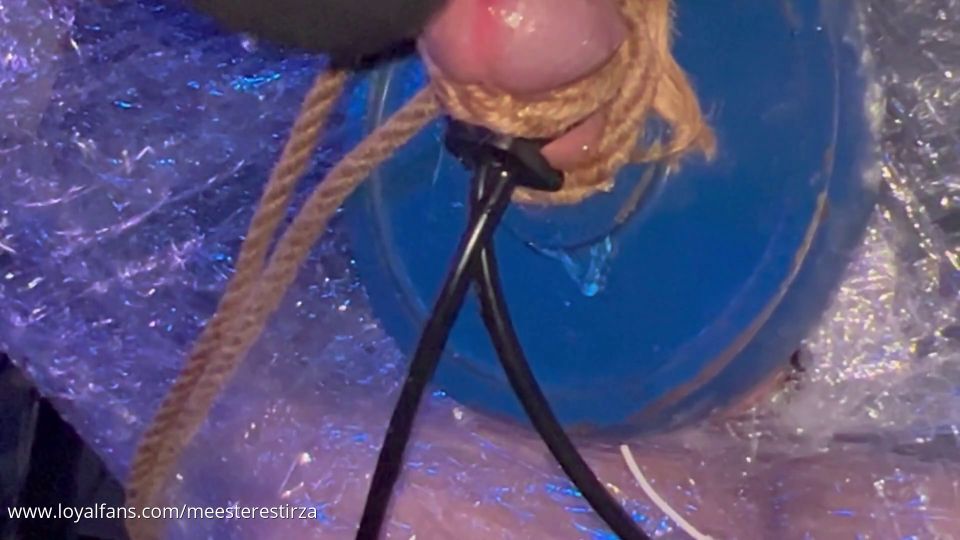 clip 5 ¿Algunas cosas de sonido CBT y Kinky con el fetiche de la nariz lesbiana  sonido