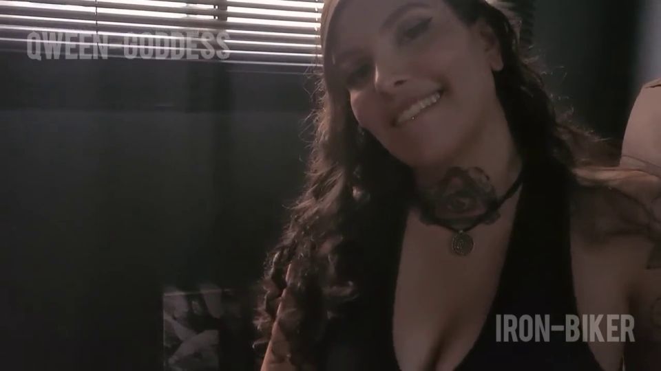 Qween Goddess OFC - Talking to my boyfriend and fucking his best friend...