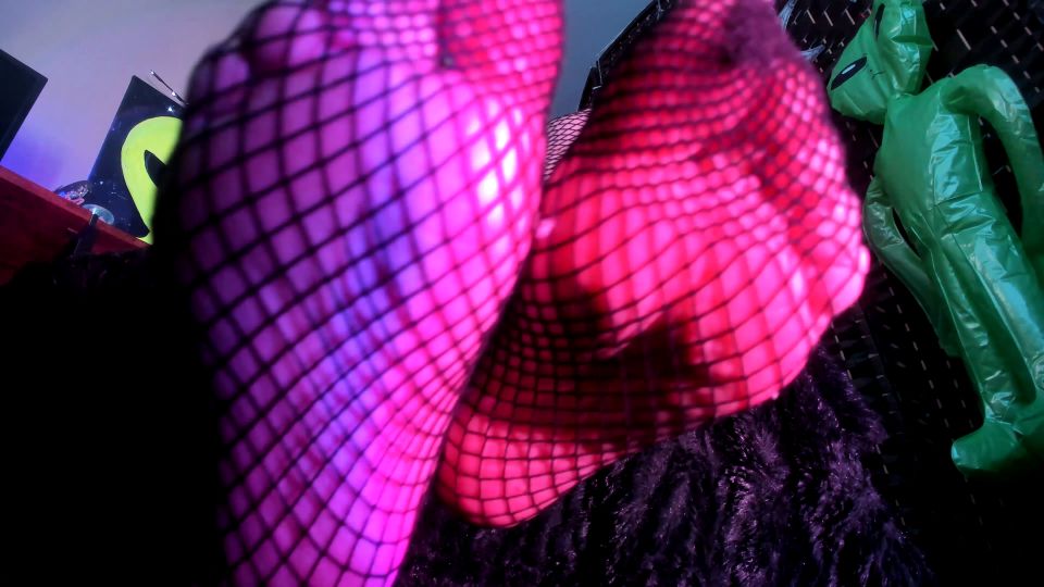 [K2S.CLUB] Petite Mercy - Fishnet Foot Soles - 4K 2160P