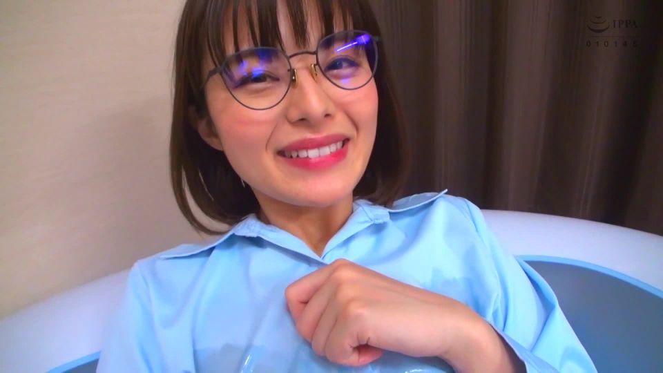 Tsukino Runa OKP-082 God Glasses OL Tsukino Luna Glasses OL A Raw Pantyhose That Wraps The Legs Of A Suit Is Completely Dressed And You Can Taste The Toes From The Soles Of Your Feet! Sometimes You Can...