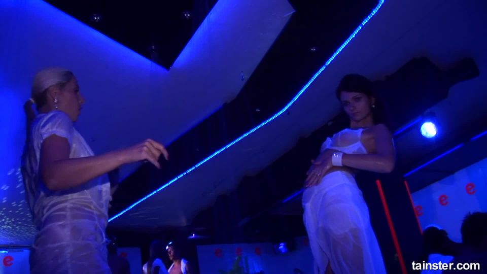 Tubo de porno Sensación blanca Parte 5 — Cam 4