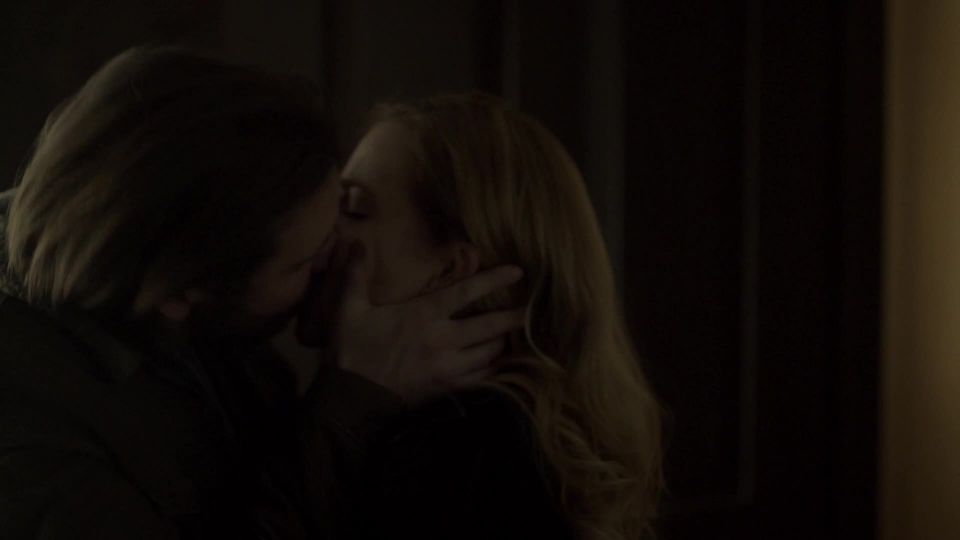 Amanda Schull – 12 Monkeys s02e12 (2016) HD 1080p!!!