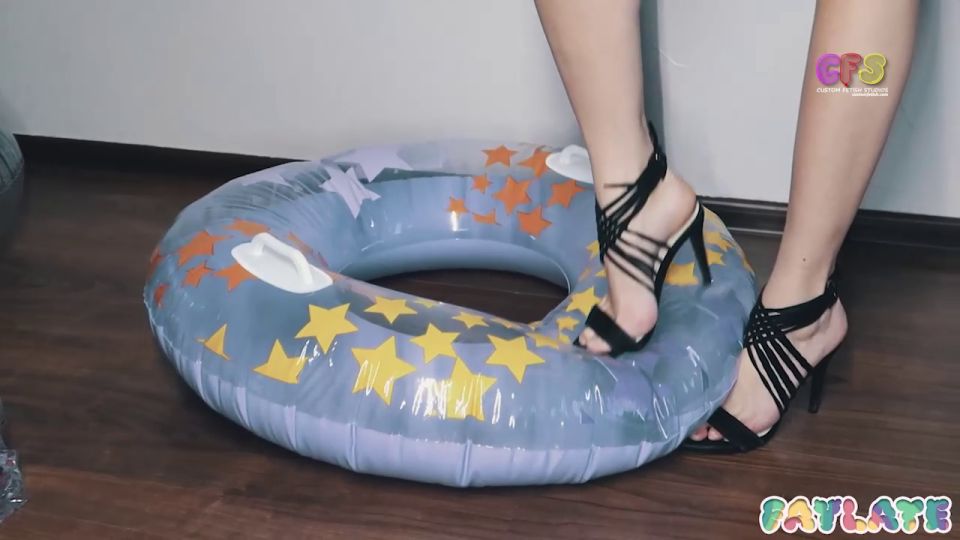 Femdom porn  Custom Fetish - Ann Deflates or Destroys 8 Inflatables - Table  Father 